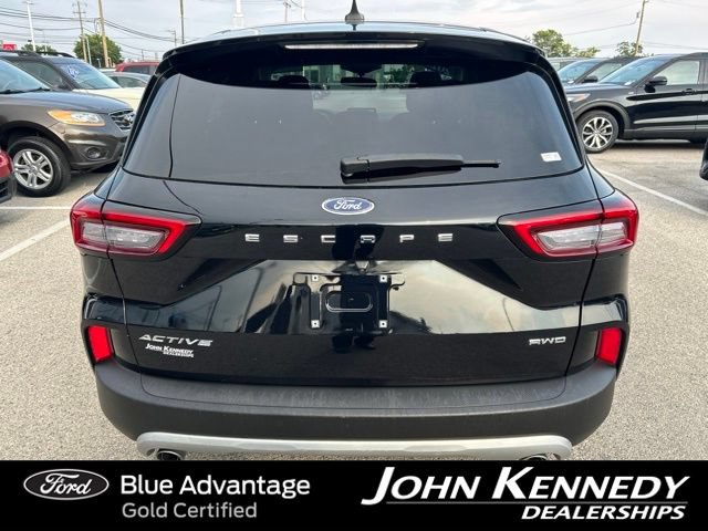 Certified 2023 Ford Escape Active AWD/4WD image 10