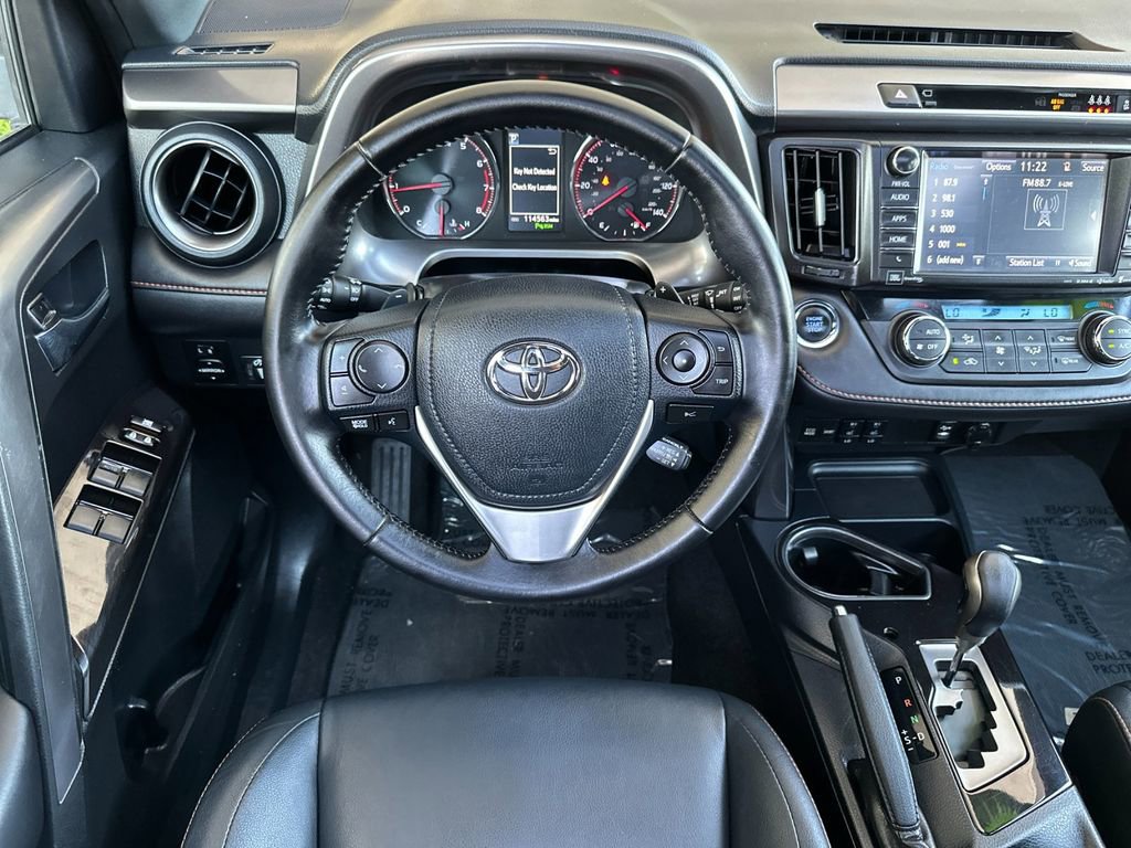 Used 2017 Toyota RAV4 SE FWD image 13