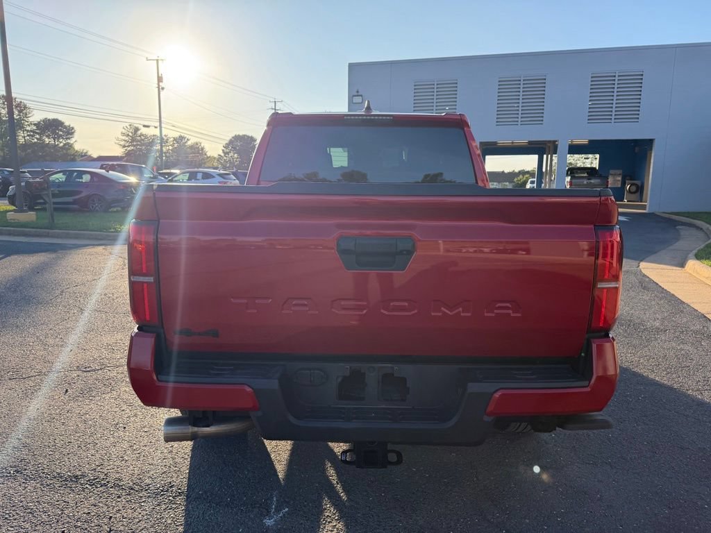 Used 2025 Toyota Tacoma TRD Sport AWD/4WD image 4
