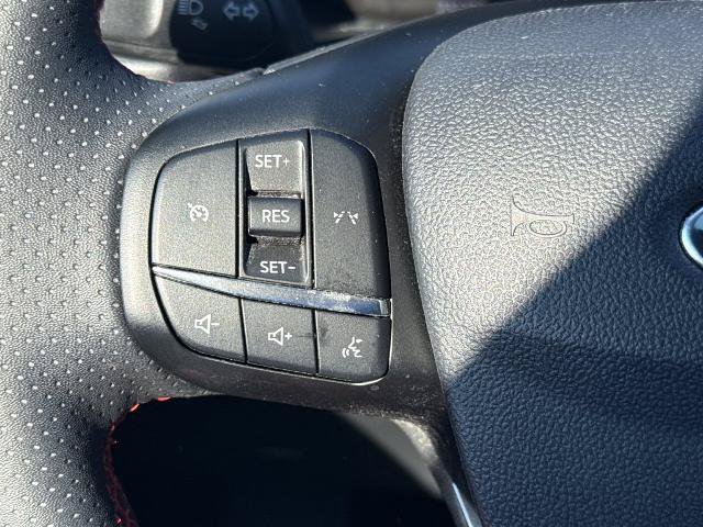 Certified 2025 Ford Escape ST-Line w/ Cold Weather Package AWD/4WD image 17