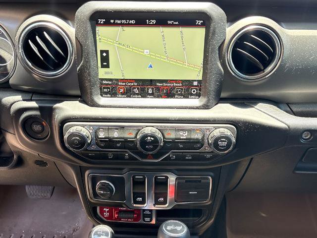 Used 2023 Jeep Wrangler Rubicon w/ LED Lighting Group AWD/4WD image 23
