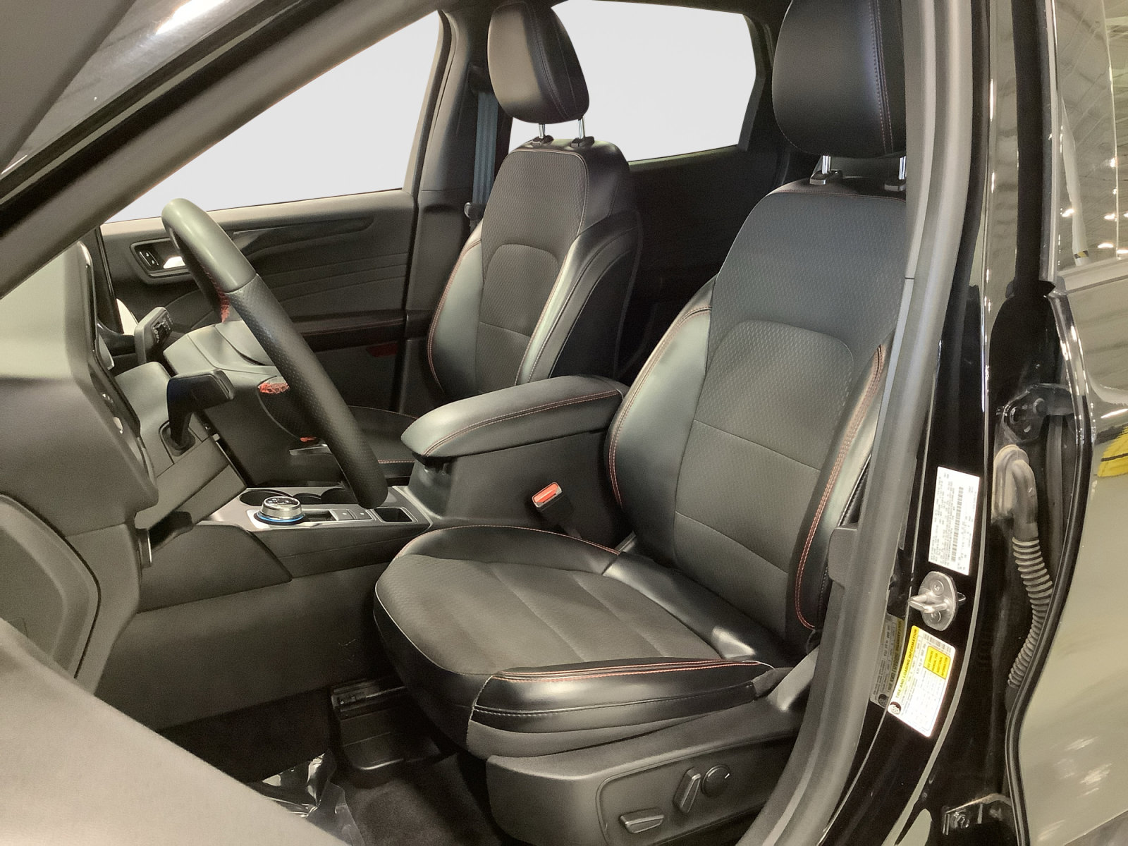 Certified 2023 Ford Escape ST-Line w/ Tech Pack #1 FWD image 12