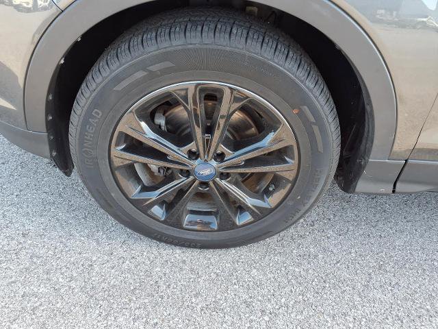 Certified 2019 Ford Escape SE image 5