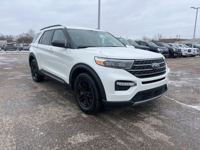 Certified 2023 Ford Explorer XLT w/ Equipment Group 202A image 3