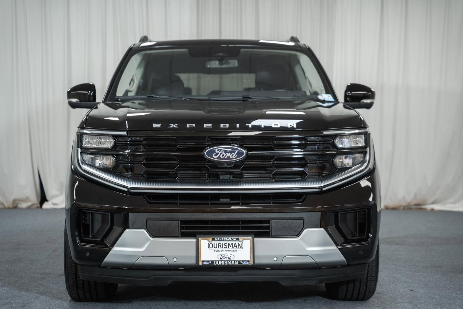 Certified 2025 Ford Expedition Max Platinum image 2