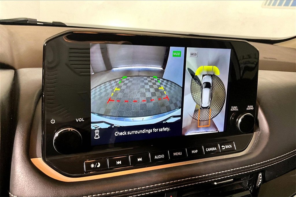 Used 2023 Nissan Rogue SL w/ SL Premium Package image 17