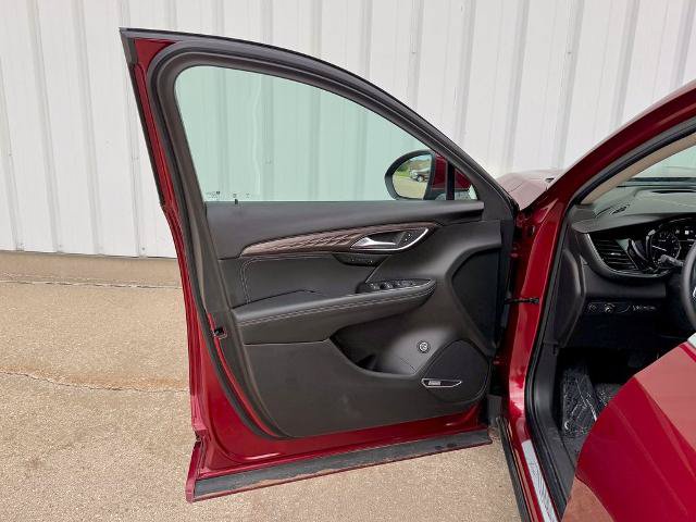 Used 2023 Buick Envision Avenir AWD/4WD image 14
