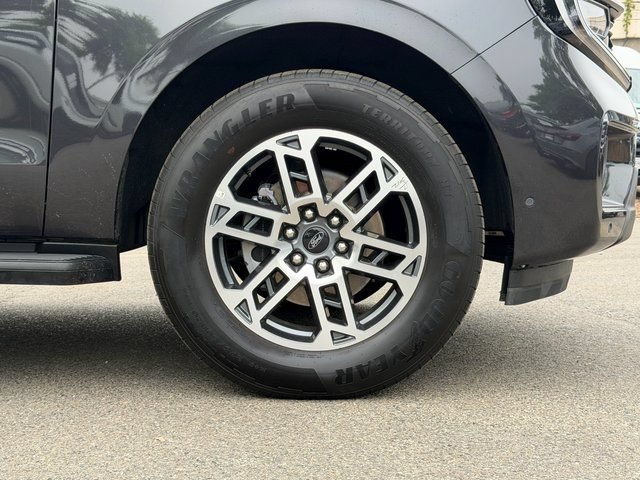 Certified 2025 Ford Expedition Active RWD image 33