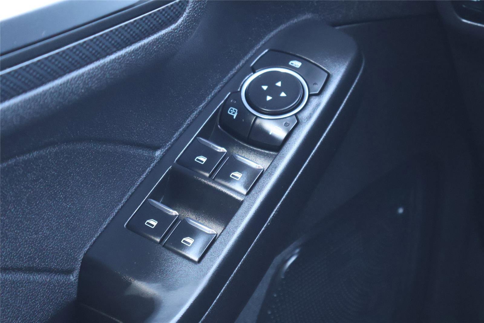 Certified 2024 Ford Escape ST-Line w/ Equipment Group 301A image 15