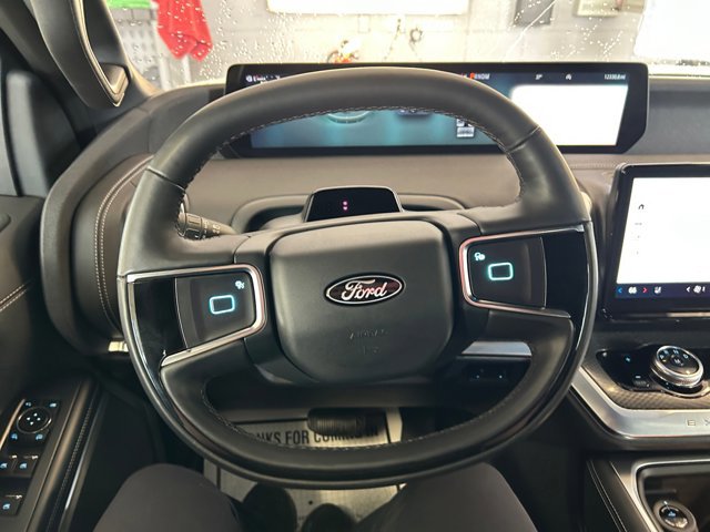 Certified 2025 Ford Expedition Max Platinum w/ Stealth Performance Package image 9