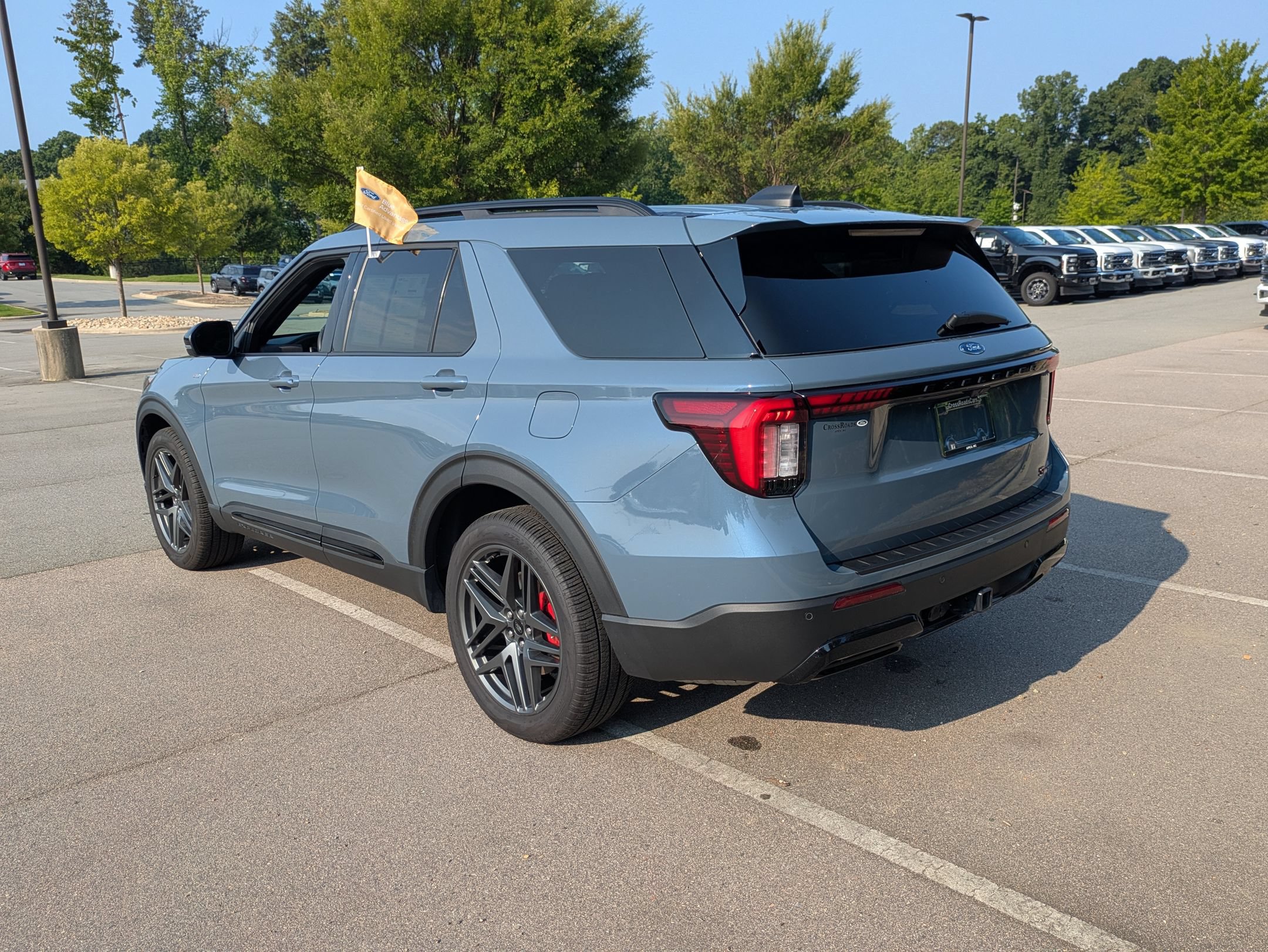 Certified 2025 Ford Explorer ST-Line w/ Premium Package AWD/4WD image 6