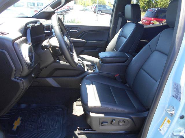 Used 2025 Chevrolet Colorado LT w/ LT Convenience Package AWD/4WD image 9