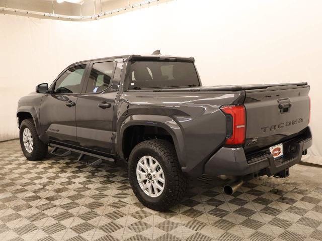 Used 2025 Toyota Tacoma SR5 AWD/4WD image 4