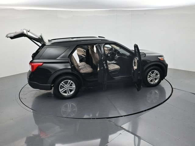 Certified 2023 Ford Explorer XLT w/ Equipment Group 202A AWD/4WD image 48