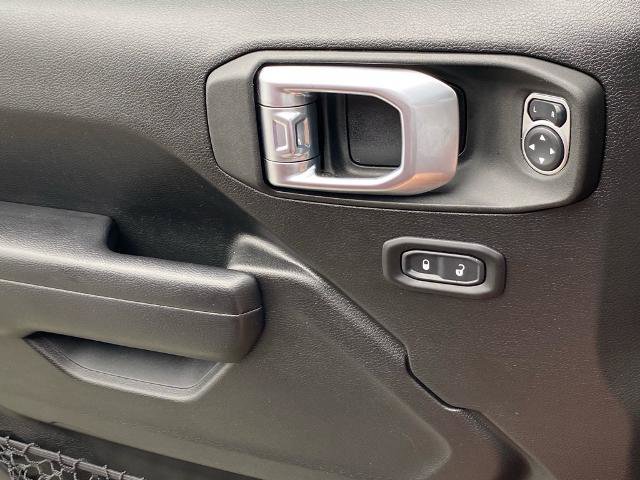 Used 2021 Jeep Gladiator Rubicon w/ Trailer Tow Package image 18