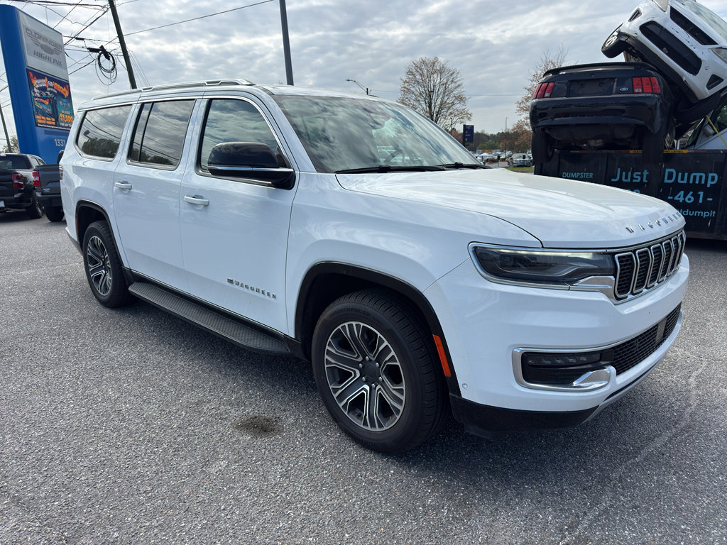 Used 2024 Jeep Wagoneer L Series II w/ Flexible Seating Group image 3