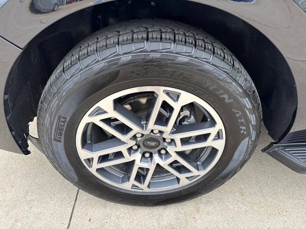 Certified 2025 Ford Expedition Max Active AWD/4WD image 6