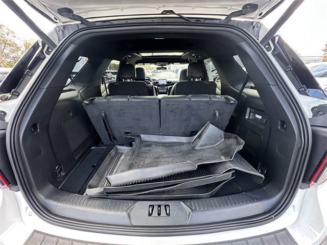 Certified 2022 Ford Explorer ST-Line w/ Class IV Trailer Tow Package image 44