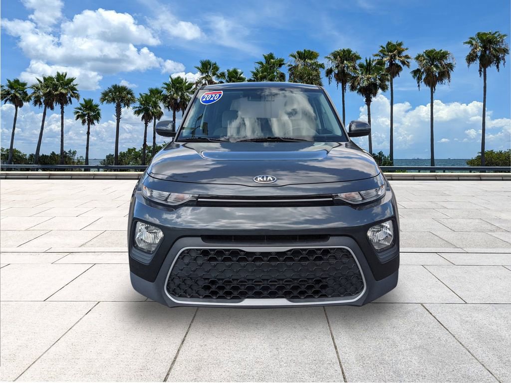 Used 2020 Kia Soul LX image 2