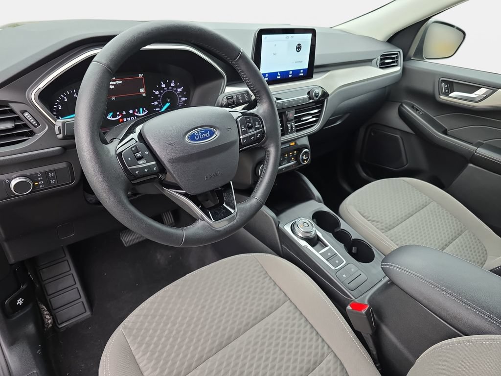 Certified 2021 Ford Escape SE w/ Cold Weather Package AWD/4WD image 13