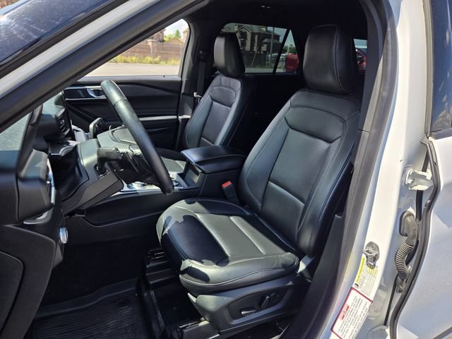 Certified 2020 Ford Explorer XLT w/ Equipment Group 202A AWD/4WD image 9