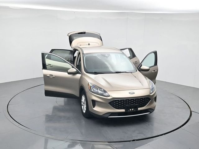 Certified 2021 Ford Escape SE image 47