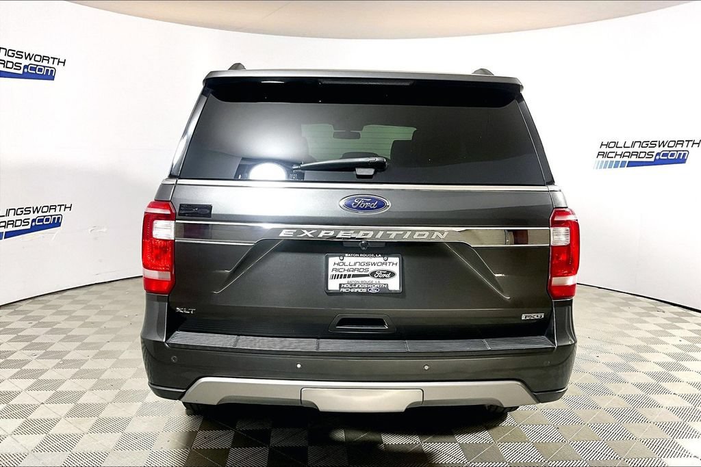 Certified 2018 Ford Expedition XLT w/ Equipment Group 202A AWD/4WD image 4