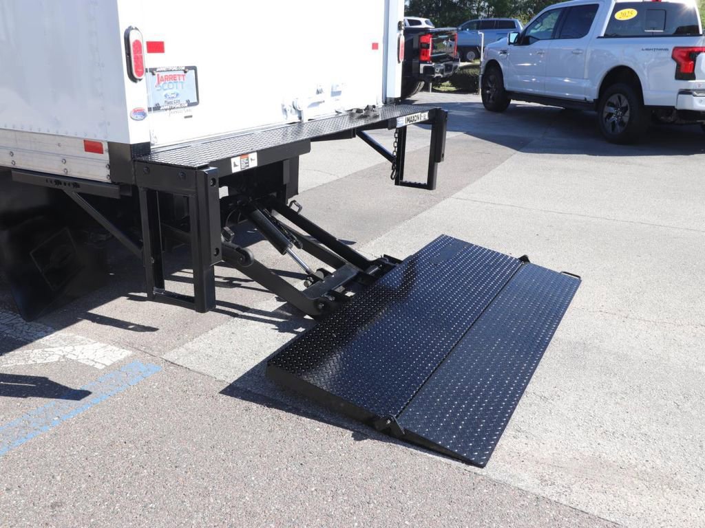 Certified 2024 Ford E-450 and Econoline 450 Super Duty w/ Power Windows & Locks Group image 10