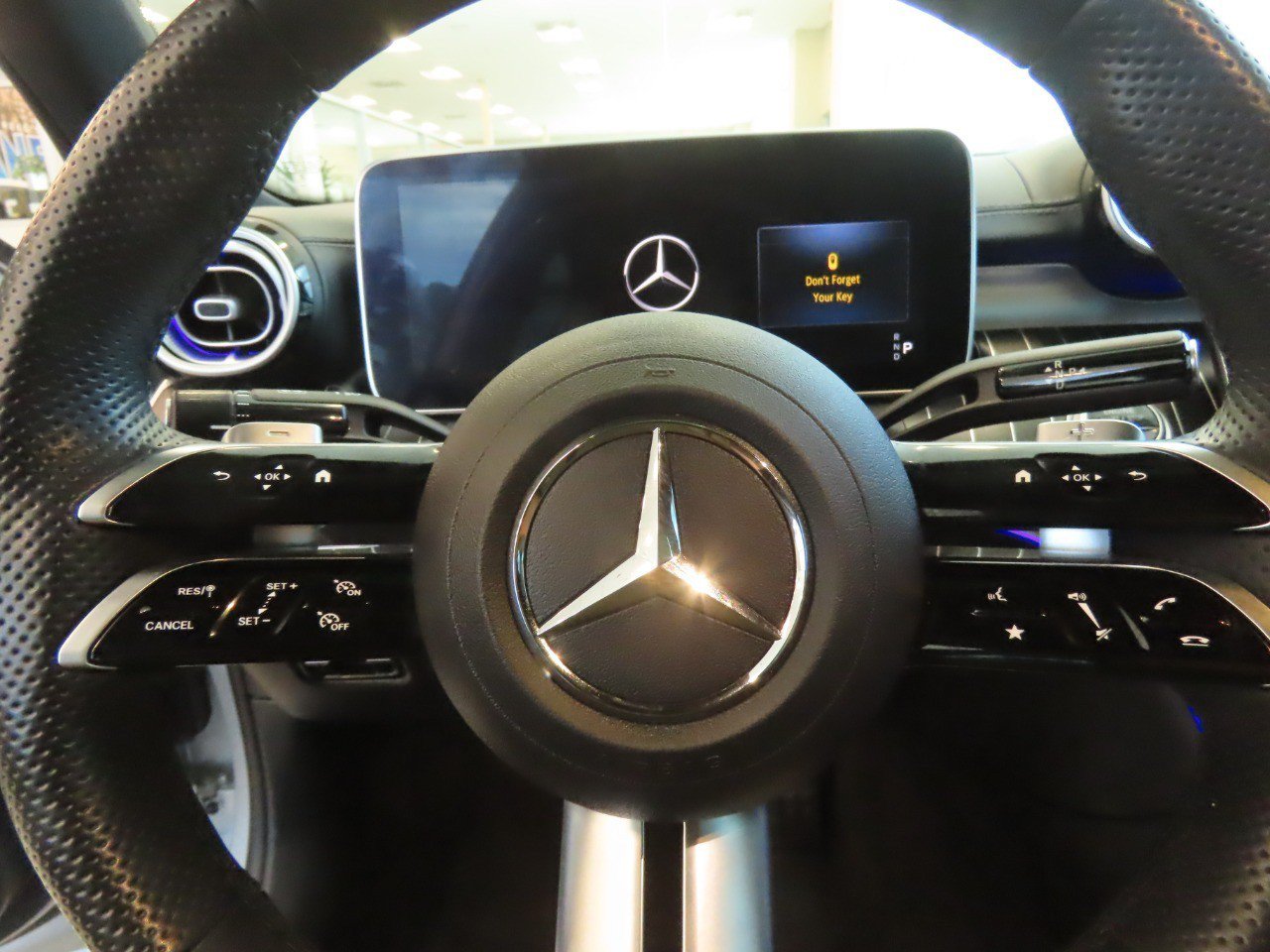 Used 2023 Mercedes-Benz C 300 Sedan image 25