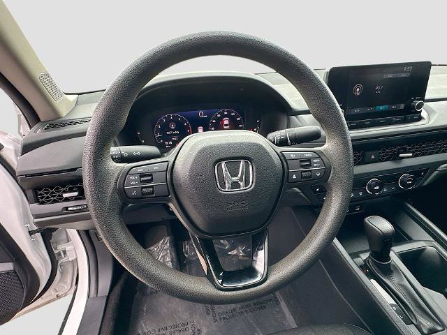 Used 2023 Honda Accord EX image 10