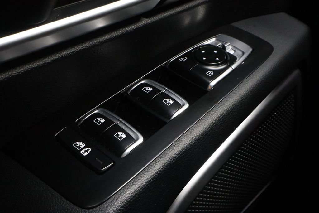 Used 2025 Kia Telluride S image 27