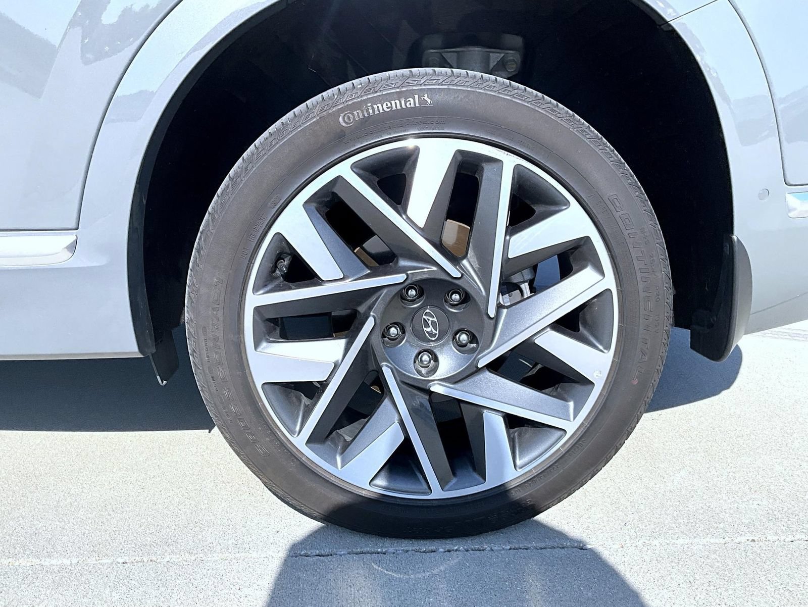 Used 2023 Hyundai Santa Fe Calligraphy AWD/4WD image 24