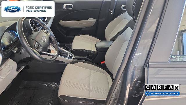 Used 2025 Hyundai Venue SEL FWD image 9