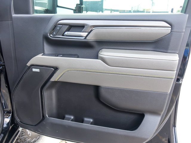 Used 2024 Chevrolet Silverado 2500 ZR2 w/ Technology Package AWD/4WD image 34