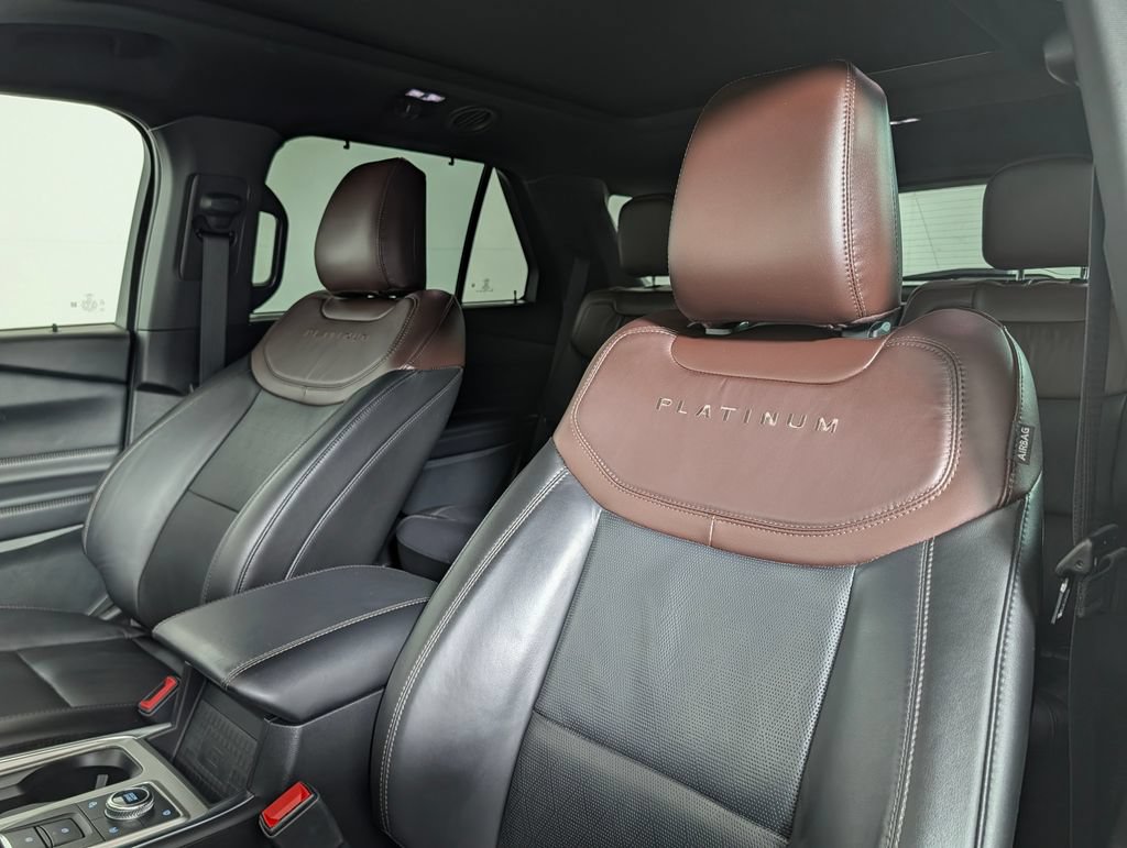 Certified 2023 Ford Explorer Platinum w/ Technology Package AWD/4WD image 26