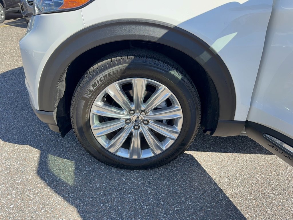 Certified 2023 Ford Explorer Limited w/ Equipment Group 301A image 36