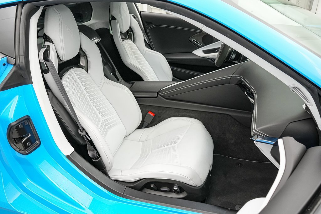 Used 2023 Chevrolet Corvette Stingray Premium Cpe w/ Z51 Performance Package image 36