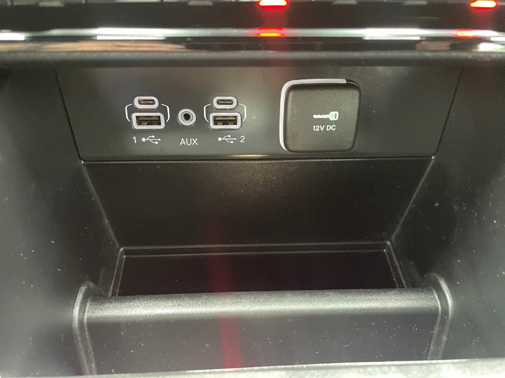 Used 2024 Jeep Grand Cherokee Limited AWD/4WD image 41