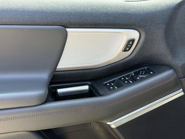 Certified 2025 Ford Expedition Active AWD/4WD image 24