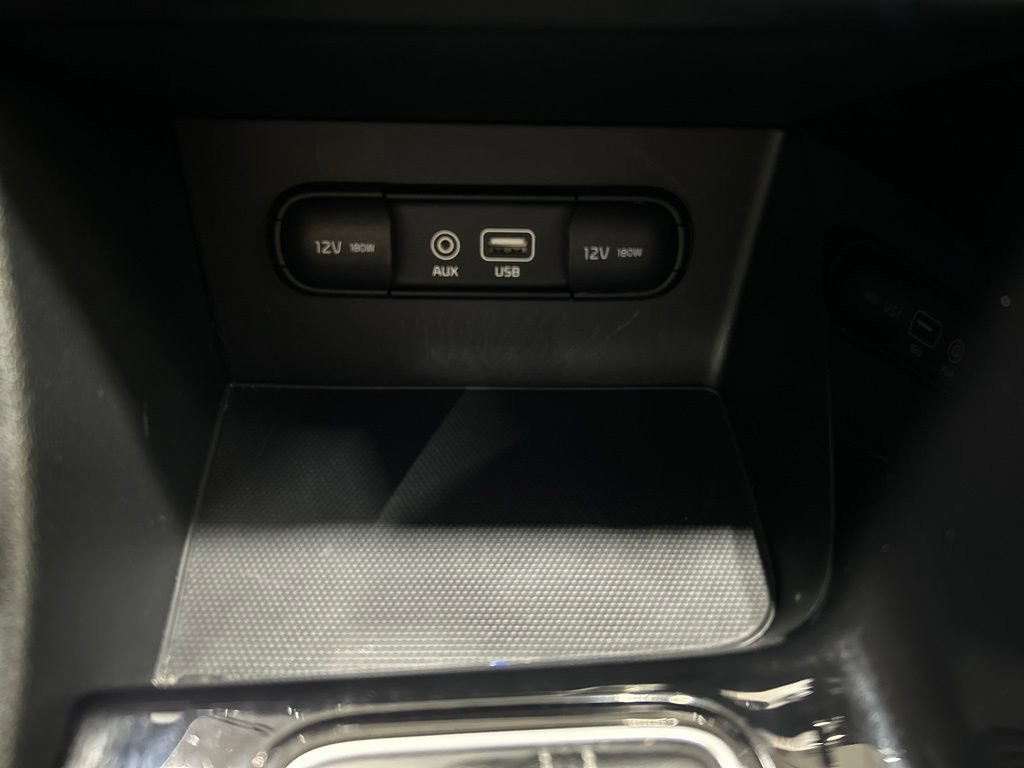 Used 2018 Kia Niro EX w/ EX Touring Graphite Edition FWD image 21