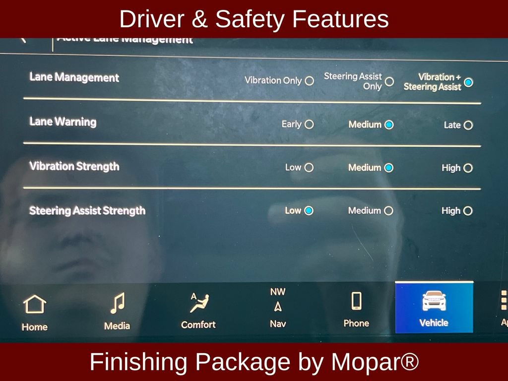 Used 2023 Jeep Grand Cherokee L Limited w/ MOPAR Finishing Package AWD/4WD image 7