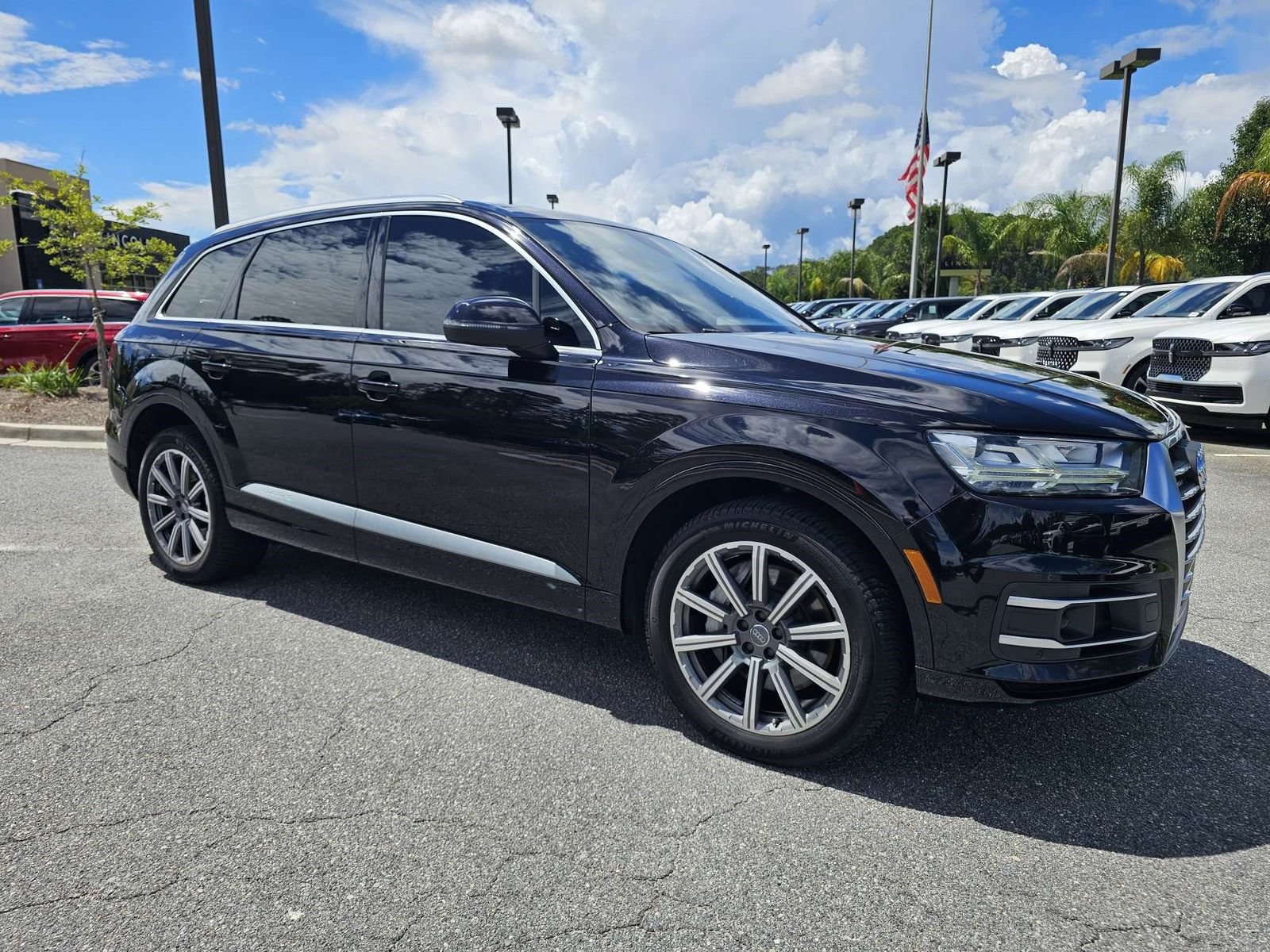 Used 2018 Audi Q7 3.0T Prestige w/ Prestige Package AWD/4WD image 1