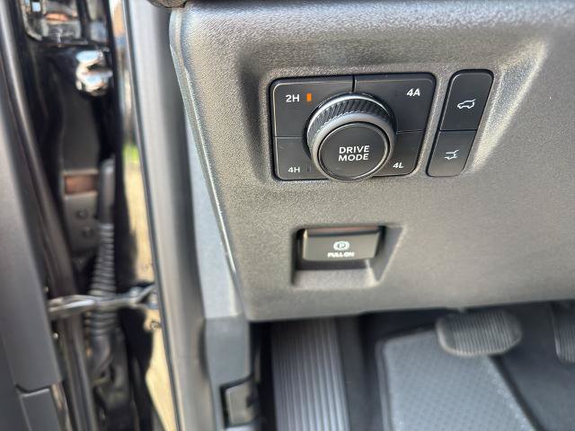 Certified 2025 Ford Expedition Active AWD/4WD image 13
