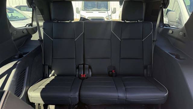 Used 2024 Cadillac Escalade Premium Luxury AWD/4WD image 29