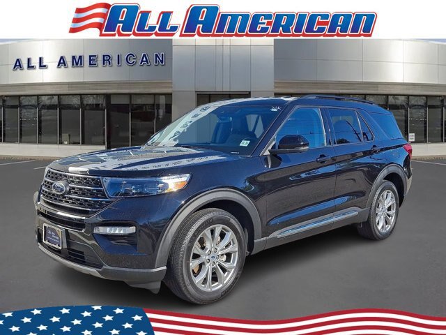 Certified 2023 Ford Explorer XLT w/ Equipment Group 202A AWD/4WD image 1