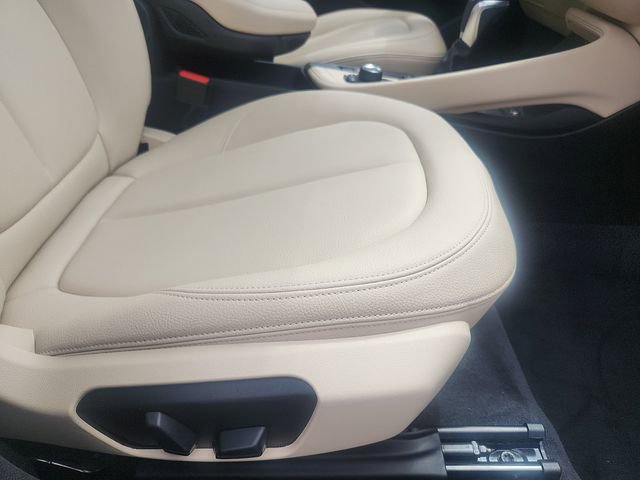Used 2017 BMW X1 xDrive28i AWD/4WD image 33