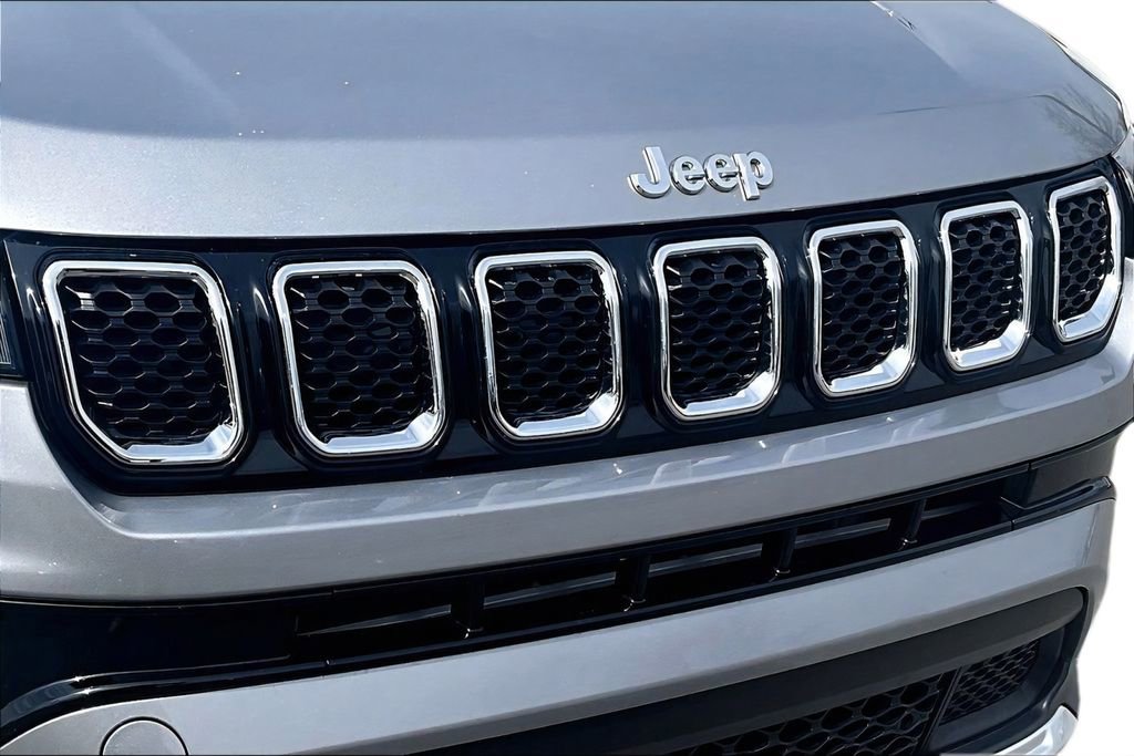 Used 2023 Jeep Compass Limited AWD/4WD image 24