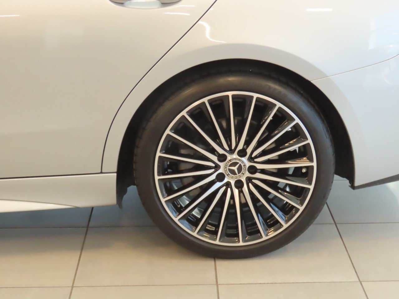 Used 2023 Mercedes-Benz C 300 Sedan image 10