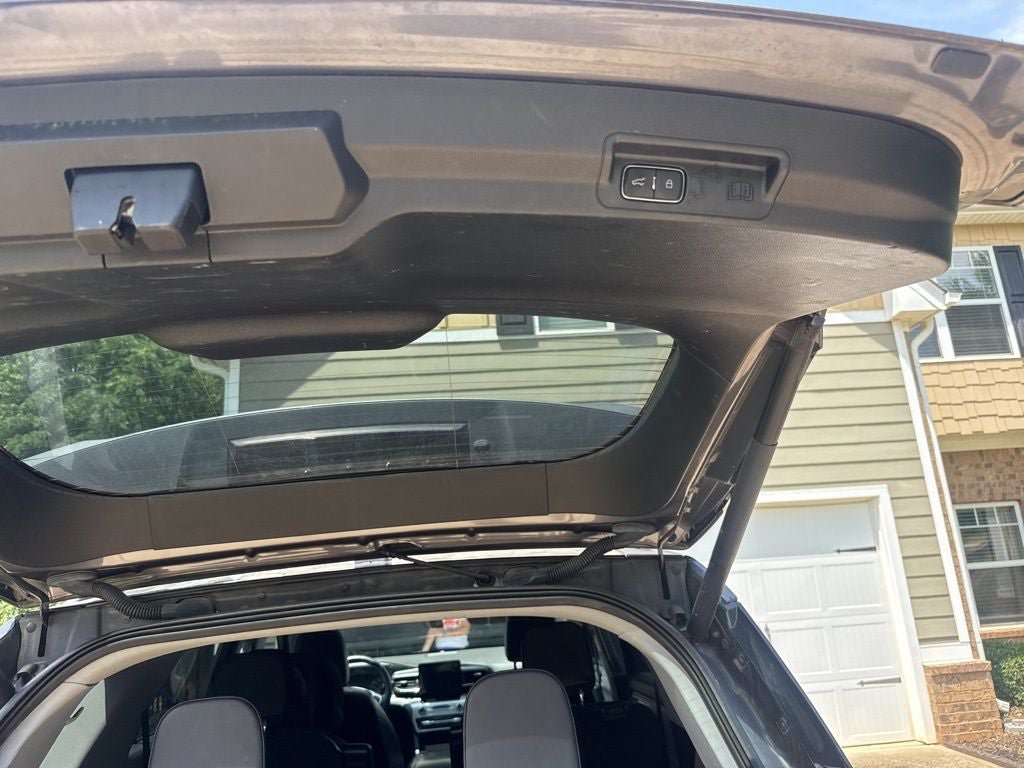 Certified 2021 Ford Explorer XLT w/ Equipment Group 202A RWD image 24