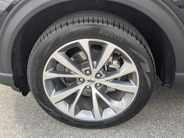 Certified 2025 Ford Explorer Platinum w/ Ultimate Package image 31